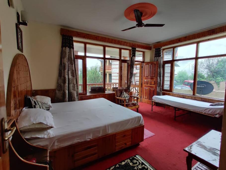 Aroma Taru Villa / Cottage ,Manali Manāli Exterior foto